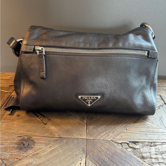 Prada Piombo Royal Calf Easy Leather Foldover - Small Shoulder Bag - Picture 6 of 10